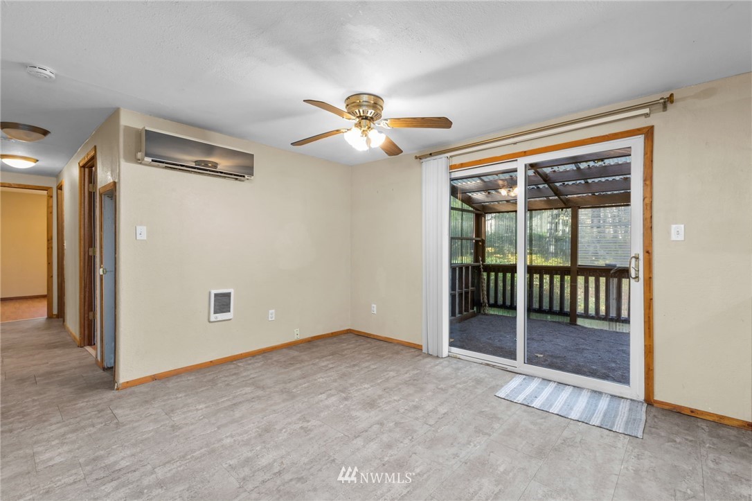 4405 Southwest County Line Road Port Orchard, WA 98367 - Photo 9 of 33 Gallery Image 9