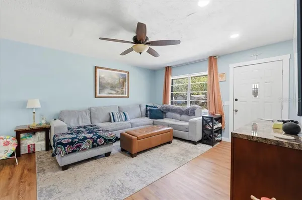 $249,000 | 215 Carla Ann Court, Auburndale, FL 33823