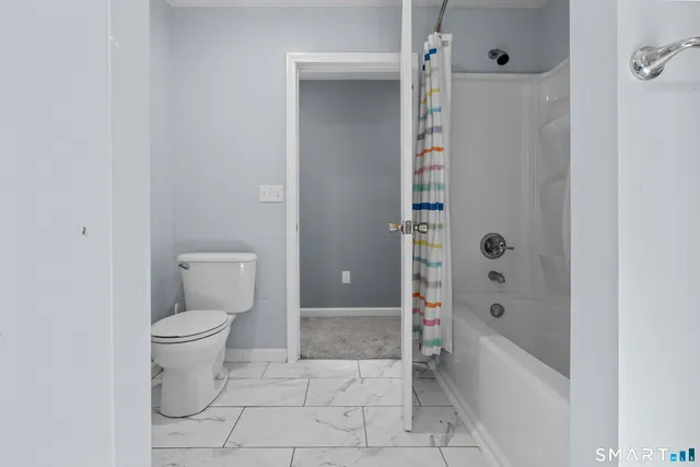 $480,000 | 420 Halladay Avenue West, Suffield, CT 06078