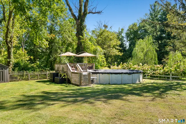 $480,000 | 420 Halladay Avenue West, Suffield, CT 06078