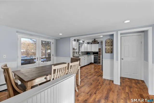 $480,000 | 420 Halladay Avenue West, Suffield, CT 06078