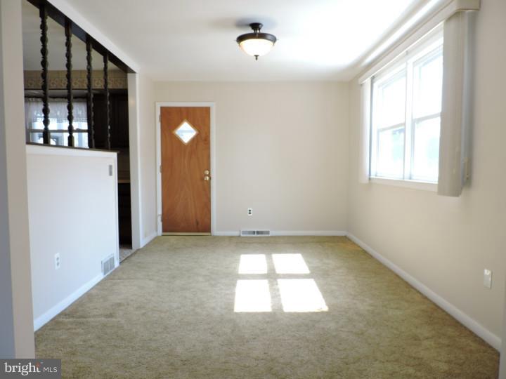 695 Vernon Road Springfield, PA 19064 - Photo 6 of 25