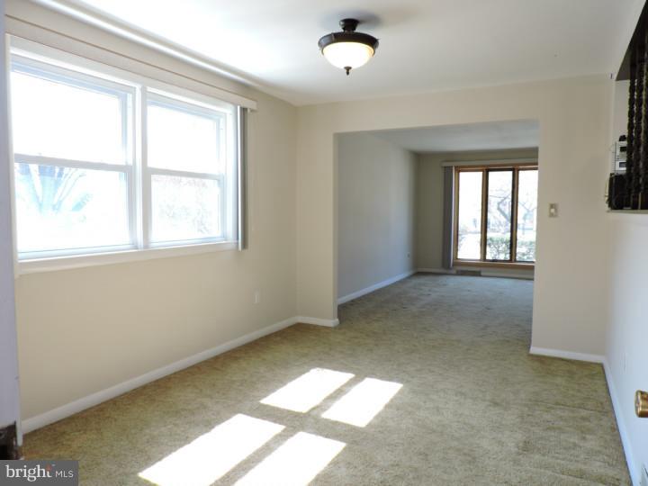 695 Vernon Road Springfield, PA 19064 - Photo 7 of 25