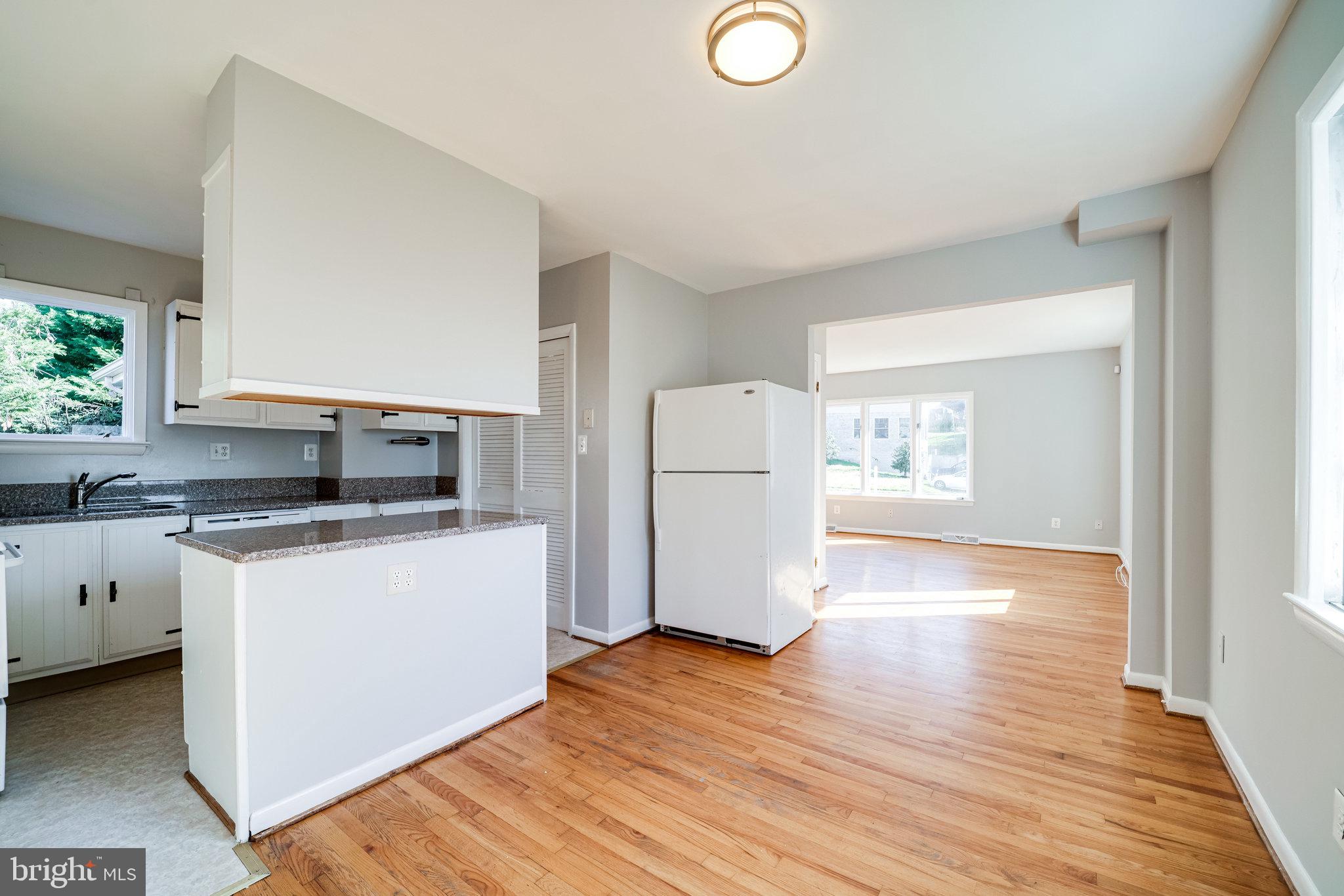 1912 South Glebe Road Arlington, VA 22204 - Photo 16 of 64