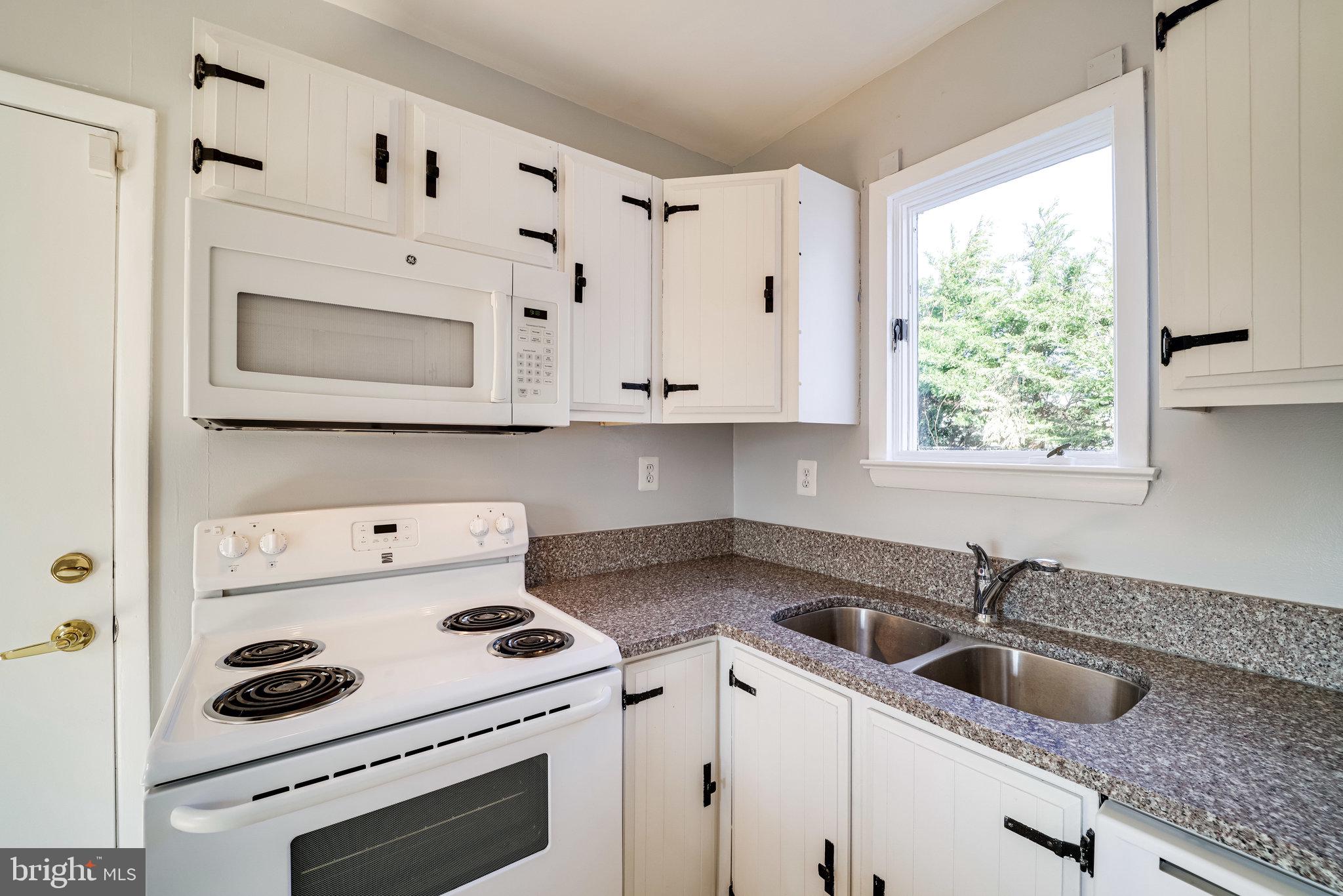 1912 South Glebe Road Arlington, VA 22204 - Photo 23 of 64