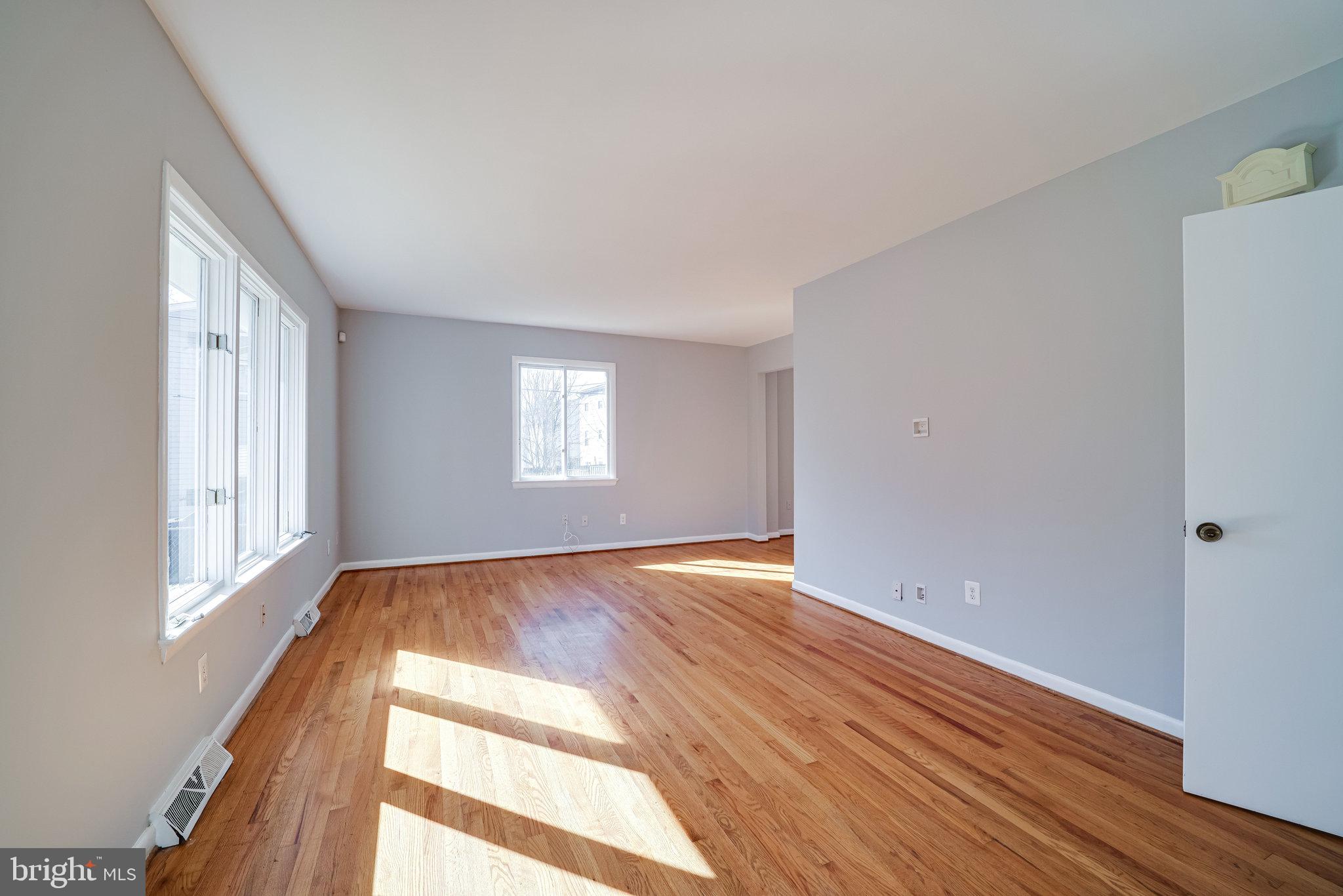 1912 South Glebe Road Arlington, VA 22204 - Photo 8 of 64