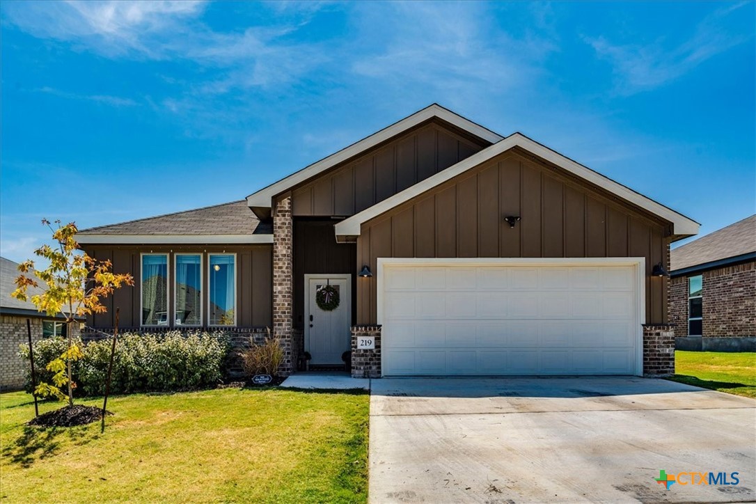 219 Wind Ridge Drive Copperas Cove, TX 76522 - Photo 2 of 34 Welcome home to 219 Wind Ridge!