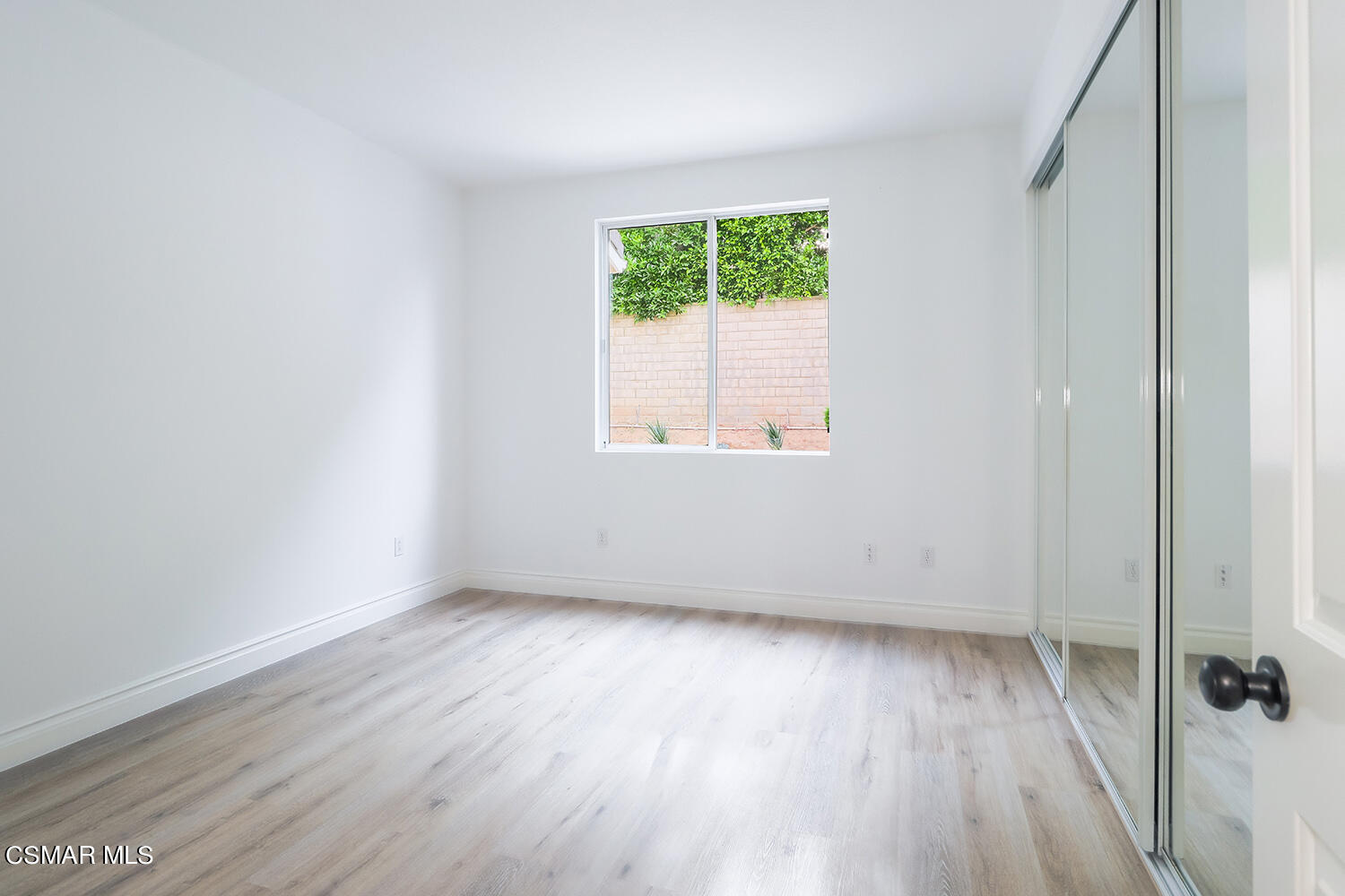 15 Mollison Drive Simi Valley, CA 93065 - Photo 21 of 71 eGuest Bedroom1 and Bath1