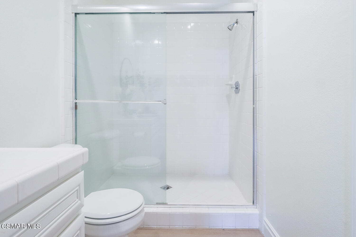 15 Mollison Drive Simi Valley, CA 93065 - Photo 25 of 71 eGuest Bedroom1 and Bath5