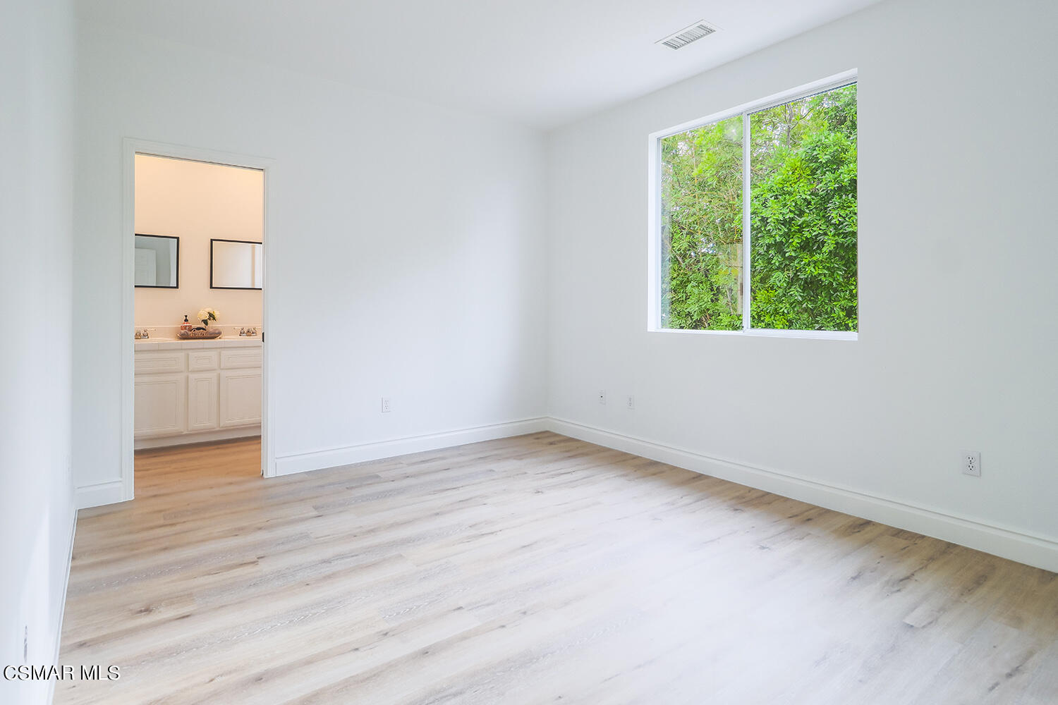 15 Mollison Drive Simi Valley, CA 93065 - Photo 29 of 71 gBedroom2-1