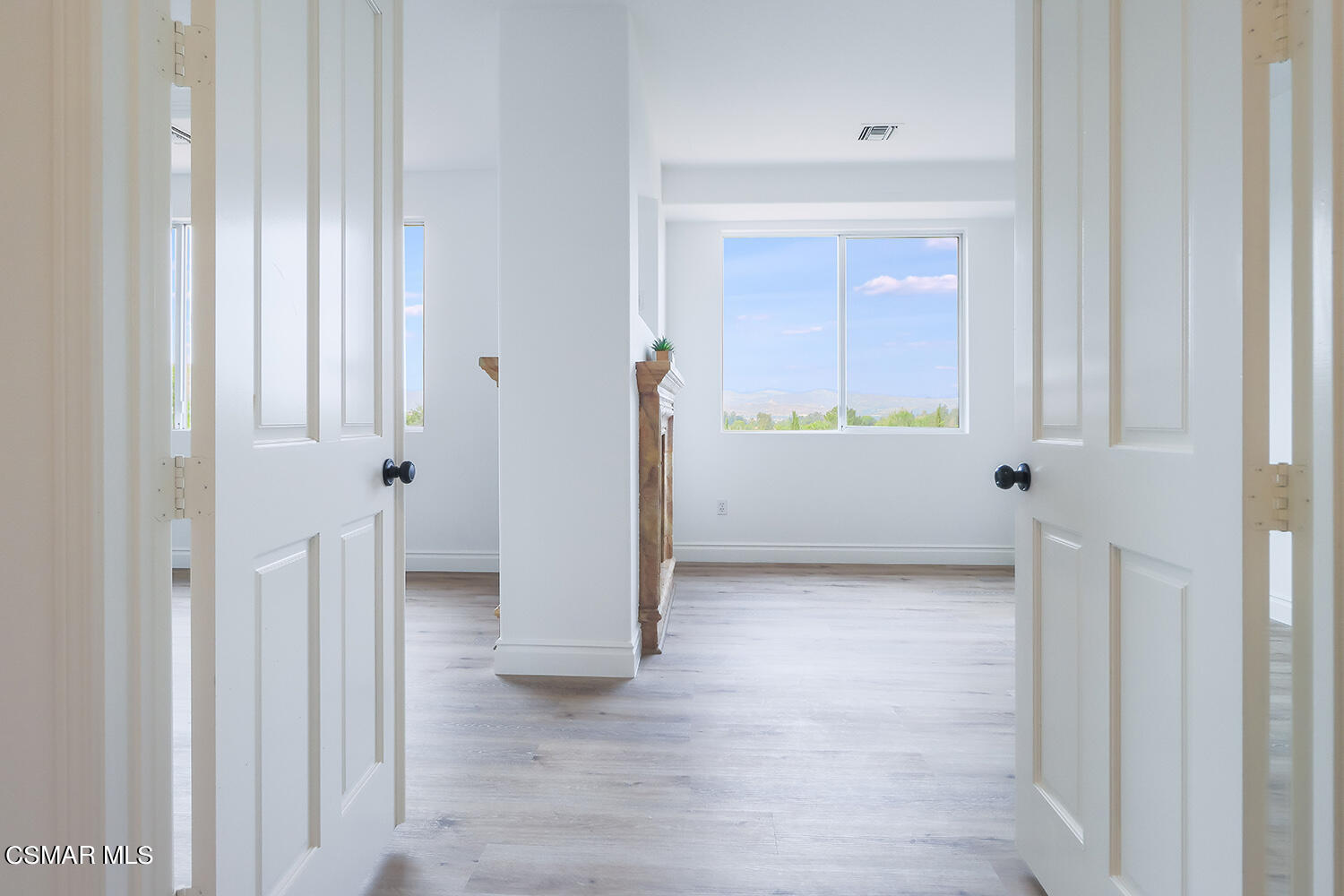 15 Mollison Drive Simi Valley, CA 93065 - Photo 36 of 71 jPrimary Bedroom Suite1