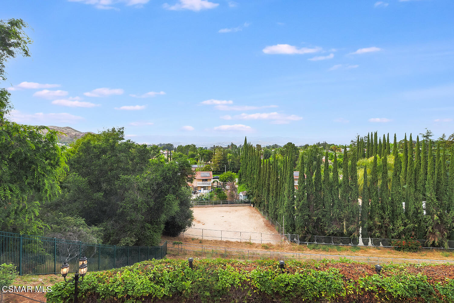 15 Mollison Drive Simi Valley, CA 93065 - Photo 53 of 71 lBackyard1