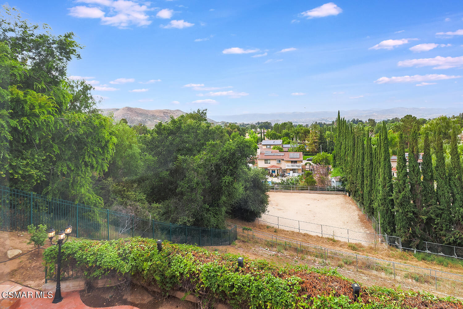 15 Mollison Drive Simi Valley, CA 93065 - Photo 54 of 71 lBackyard2