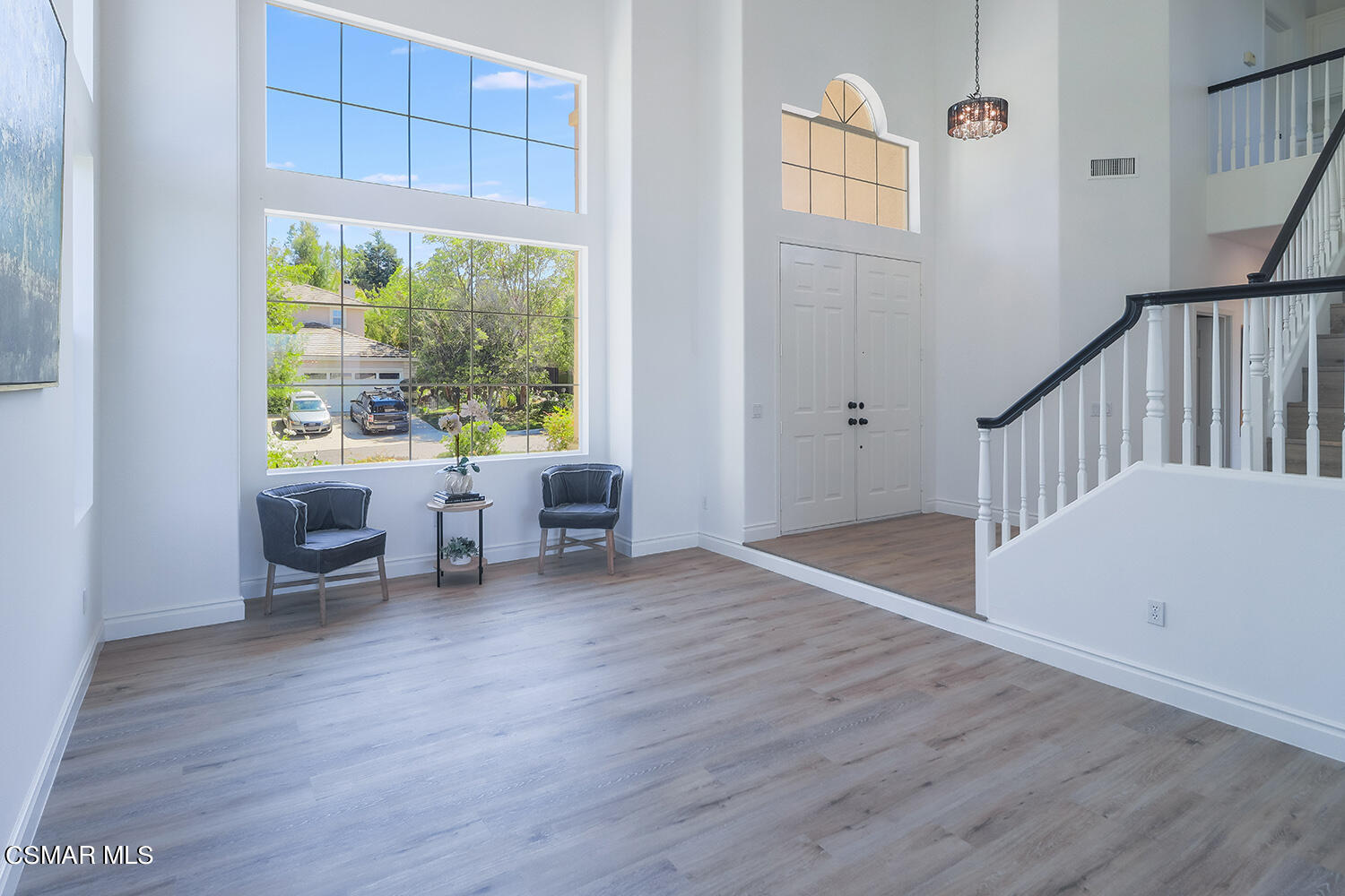 15 Mollison Drive Simi Valley, CA 93065 - Photo 6 of 71 Entry Living and Dining3