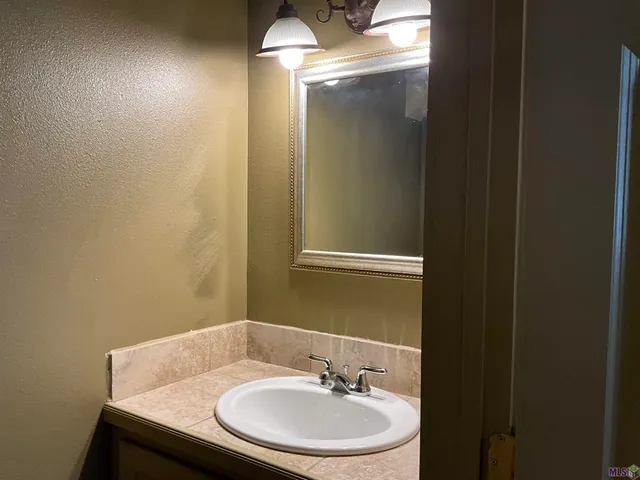 $1,595 | 644 St Landry Street, Baton Rouge, LA 70806