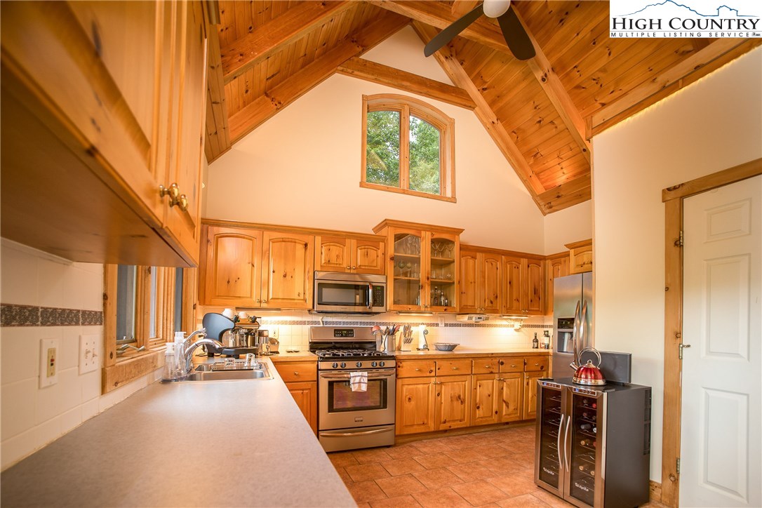 2298 Russ Cornett Road Boone, NC 28607 - Photo 14 of 33 Gallery Image 14