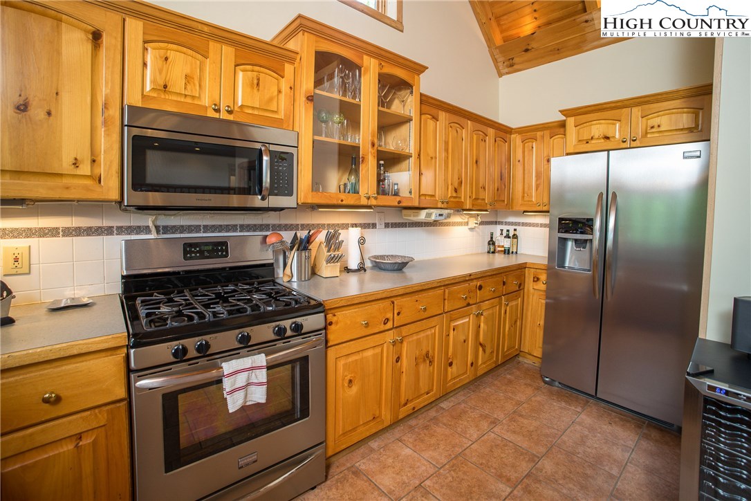2298 Russ Cornett Road Boone, NC 28607 - Photo 15 of 33 Gallery Image 15