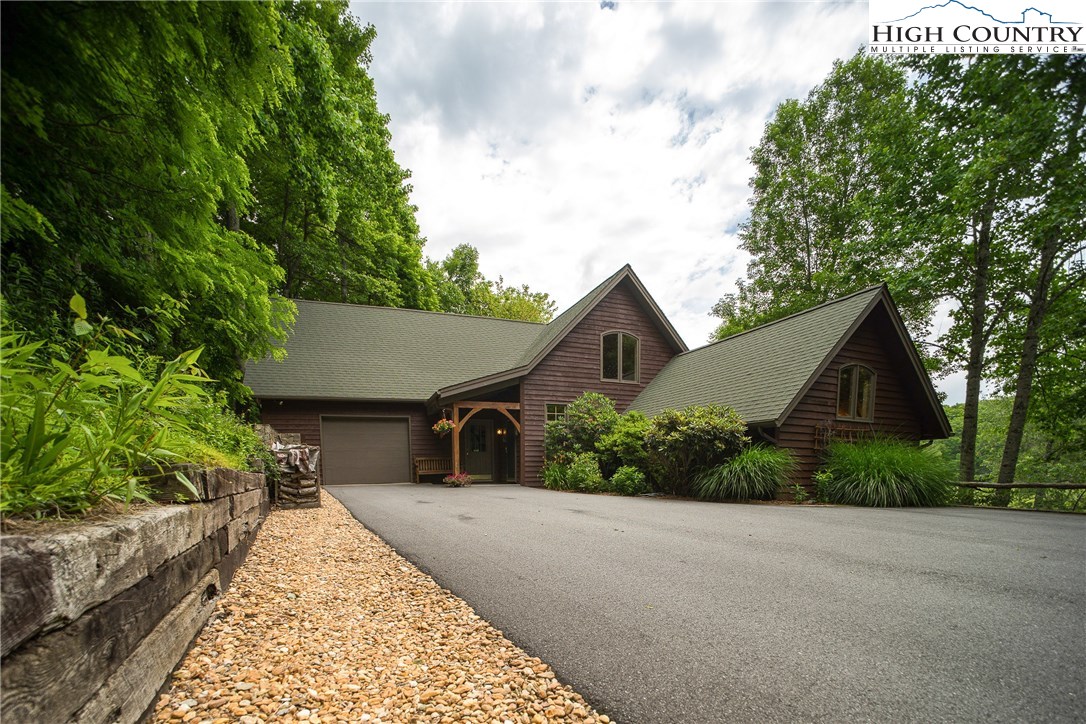 2298 Russ Cornett Road Boone, NC 28607 - Photo 4 of 33 Gallery Image 4
