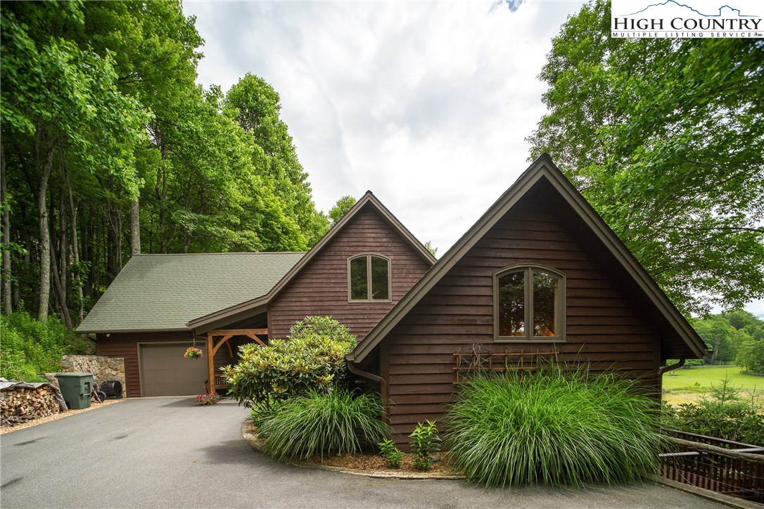2298 Russ Cornett Road Boone, NC 28607 - Photo 5 of 33 Gallery Image 5