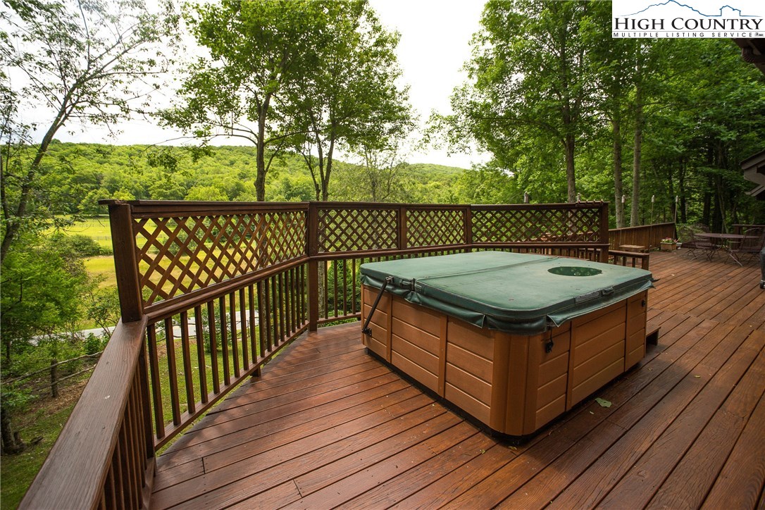 2298 Russ Cornett Road Boone, NC 28607 - Photo 8 of 33 Gallery Image 8