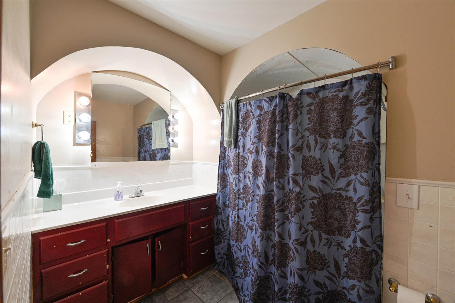 513 5th Street Rising Sun, IN 47040 - Photo 17 of 24