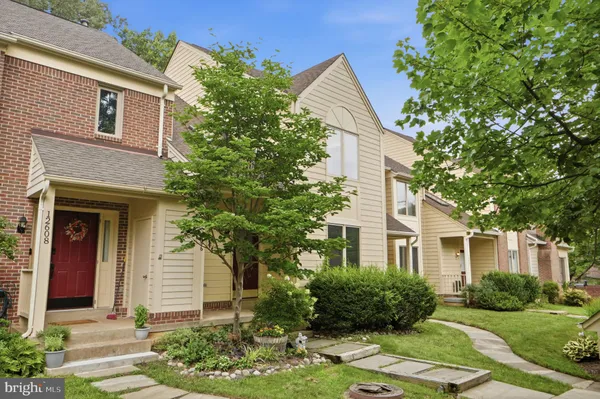 $739,900 | 12606 Victoria Station Court, Fairfax, VA 22033