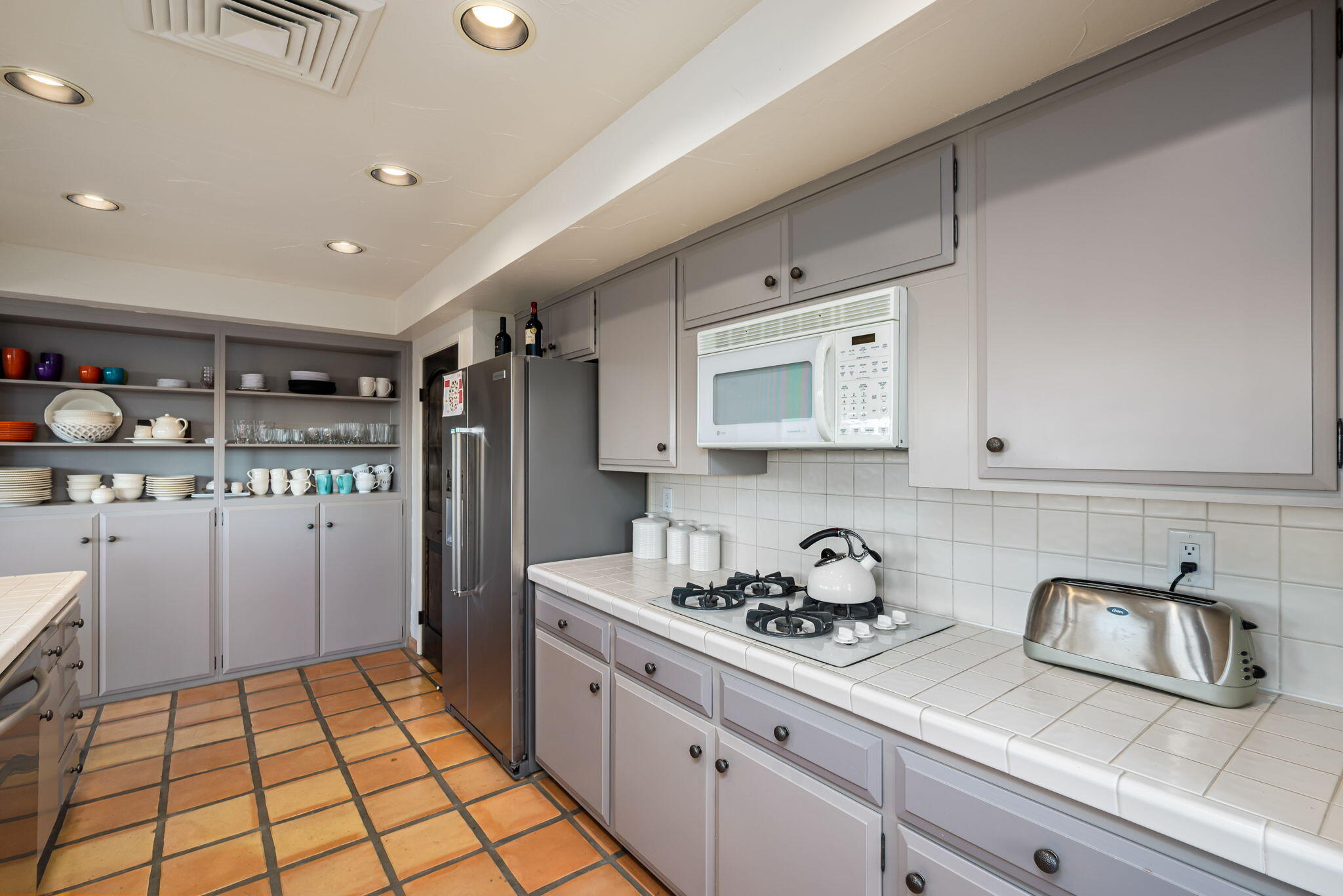 40320 Vía Entrada Rancho Mirage, CA 92270 - Photo 17 of 75 Kitchen