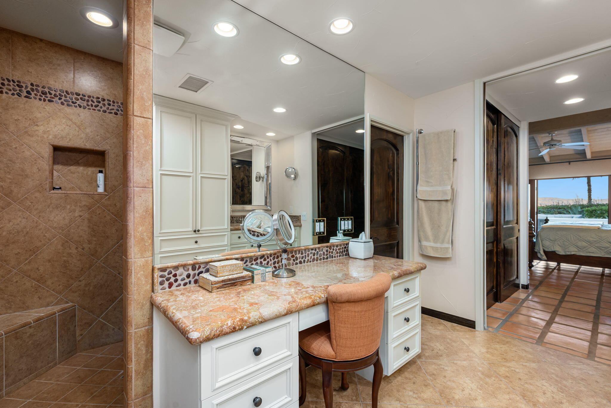 40320 Vía Entrada Rancho Mirage, CA 92270 - Photo 26 of 75 Shower/Dressing area