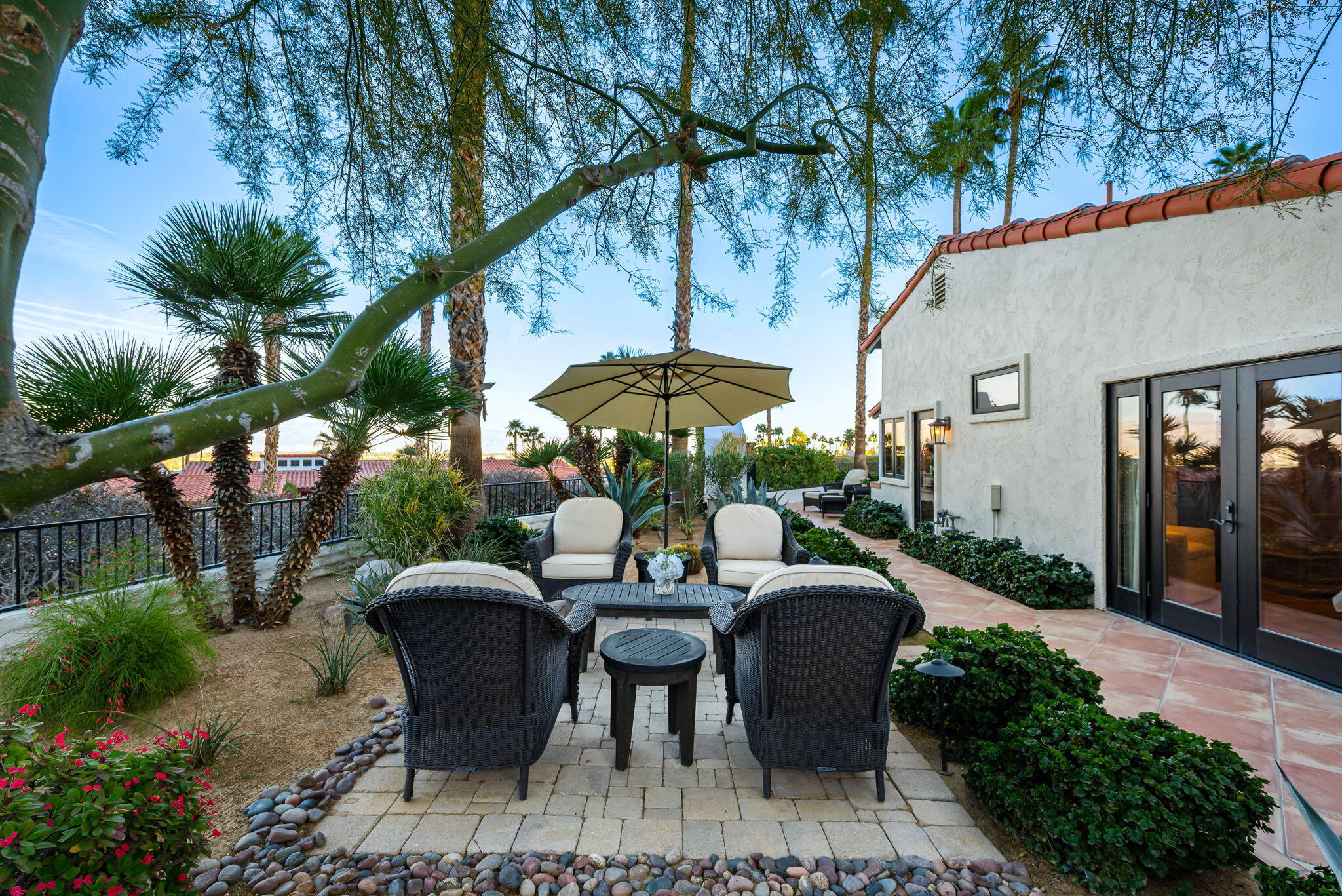 40320 Vía Entrada Rancho Mirage, CA 92270 - Photo 31 of 75 Guest Patio