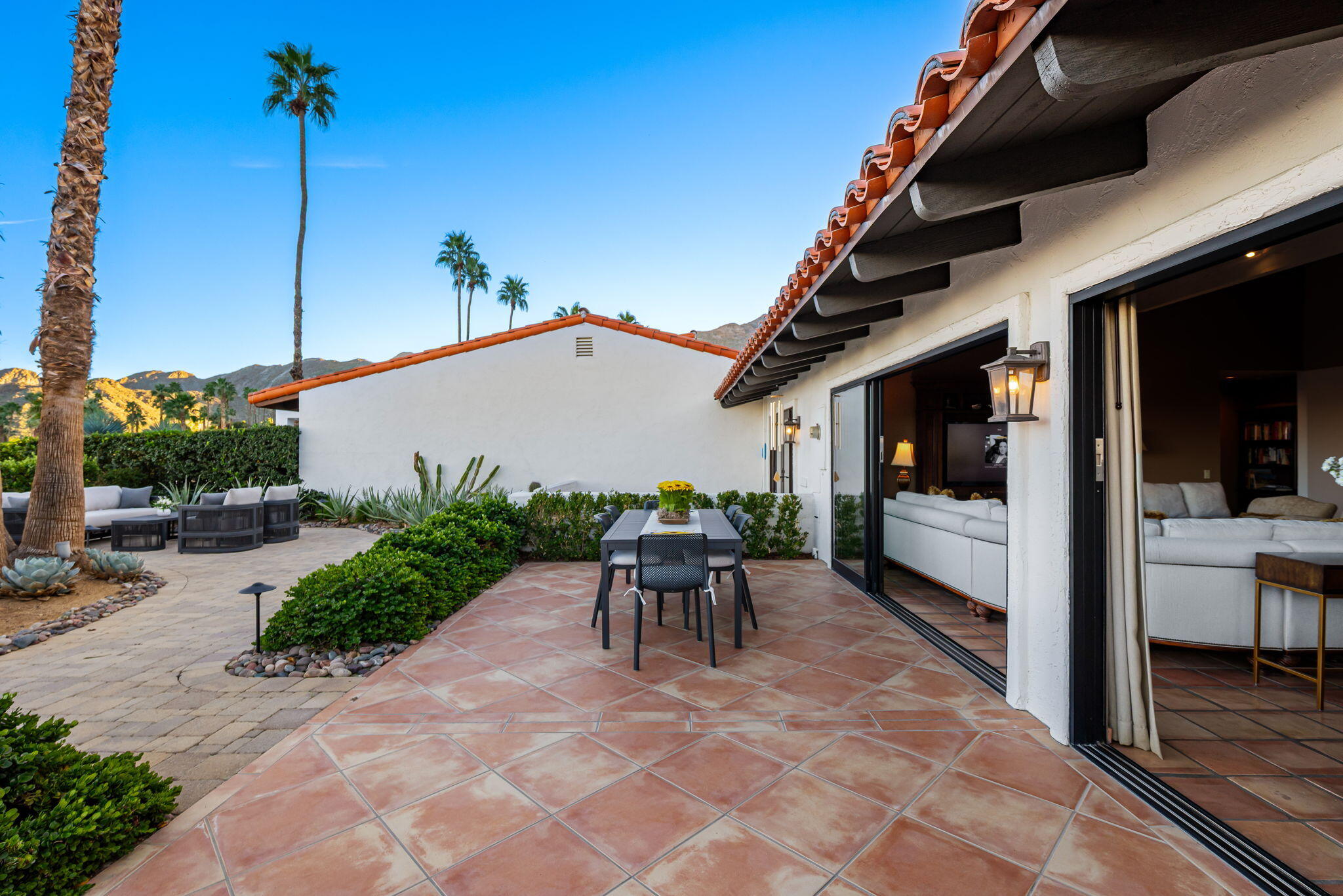 40320 Vía Entrada Rancho Mirage, CA 92270 - Photo 47 of 75 Fleetwood sliders