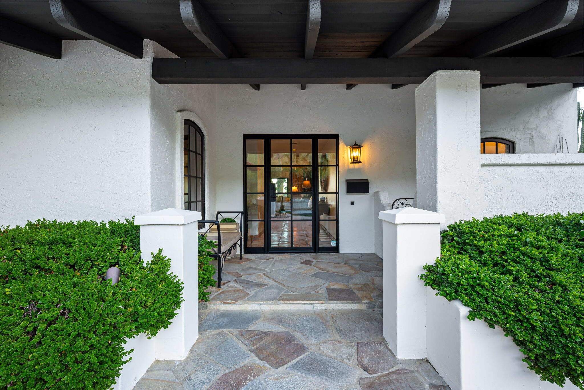 40320 Vía Entrada Rancho Mirage, CA 92270 - Photo 7 of 75 Entry