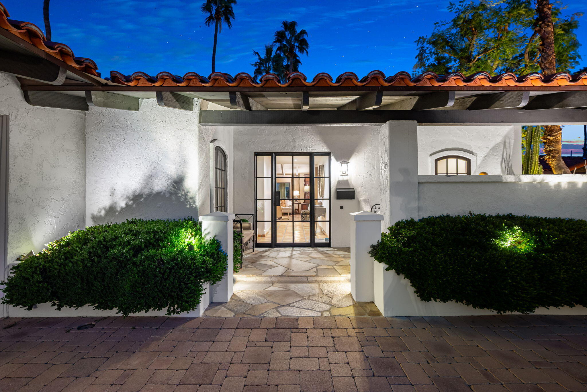 40320 Vía Entrada Rancho Mirage, CA 92270 - Photo 8 of 75 Evening Front Door