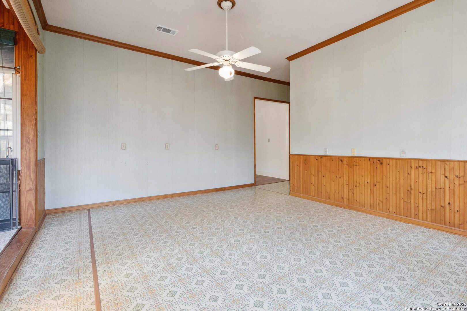 19517 Scenic Loop Road Helotes, TX 78023 - Photo 16 of 55 a view of an empty room with a window