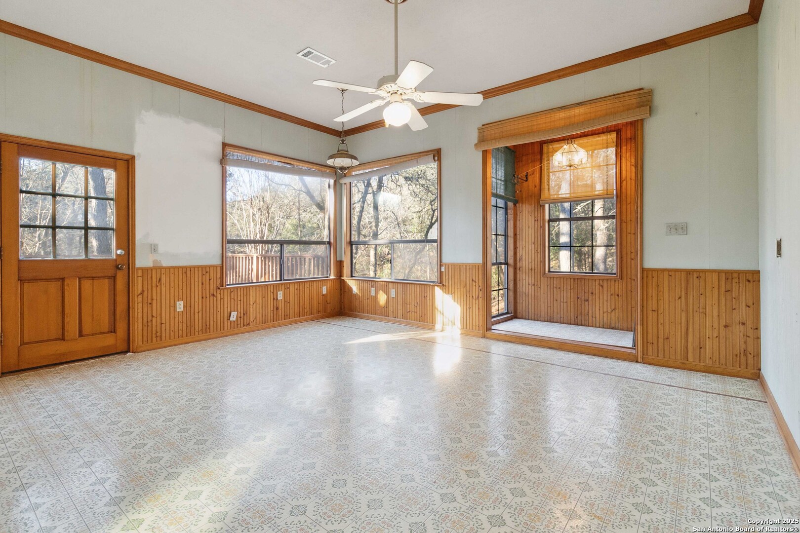 19517 Scenic Loop Road Helotes, TX 78023 - Photo 17 of 55 a view of an empty room with a window