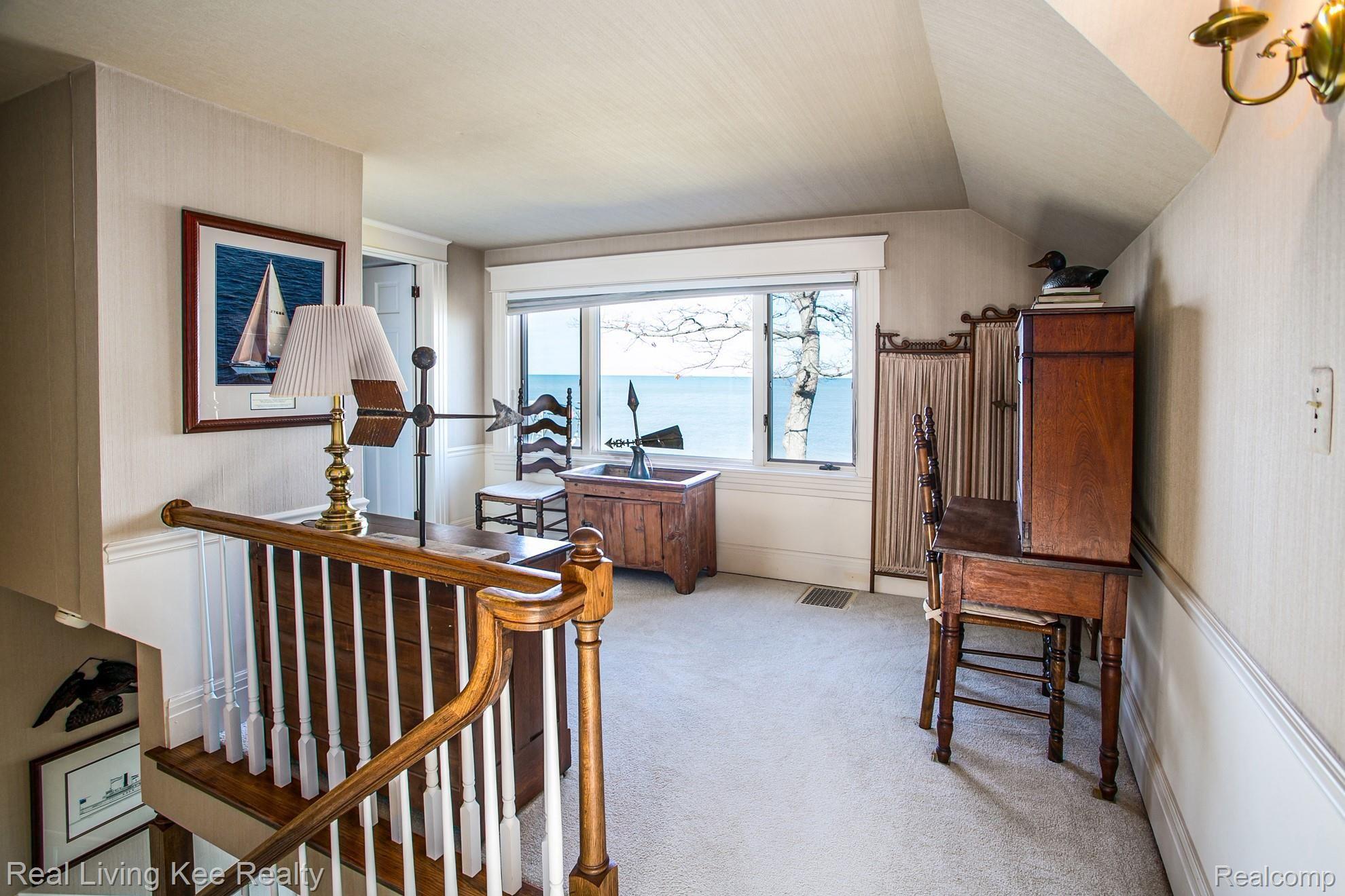 5076 Lakeshore Road Fort Gratiot, MI 48059 - Photo 16 of 41 lakesh016.jpg