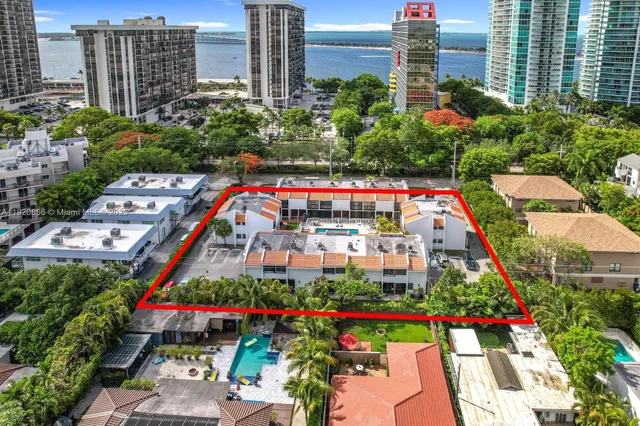 a view of outdoor space