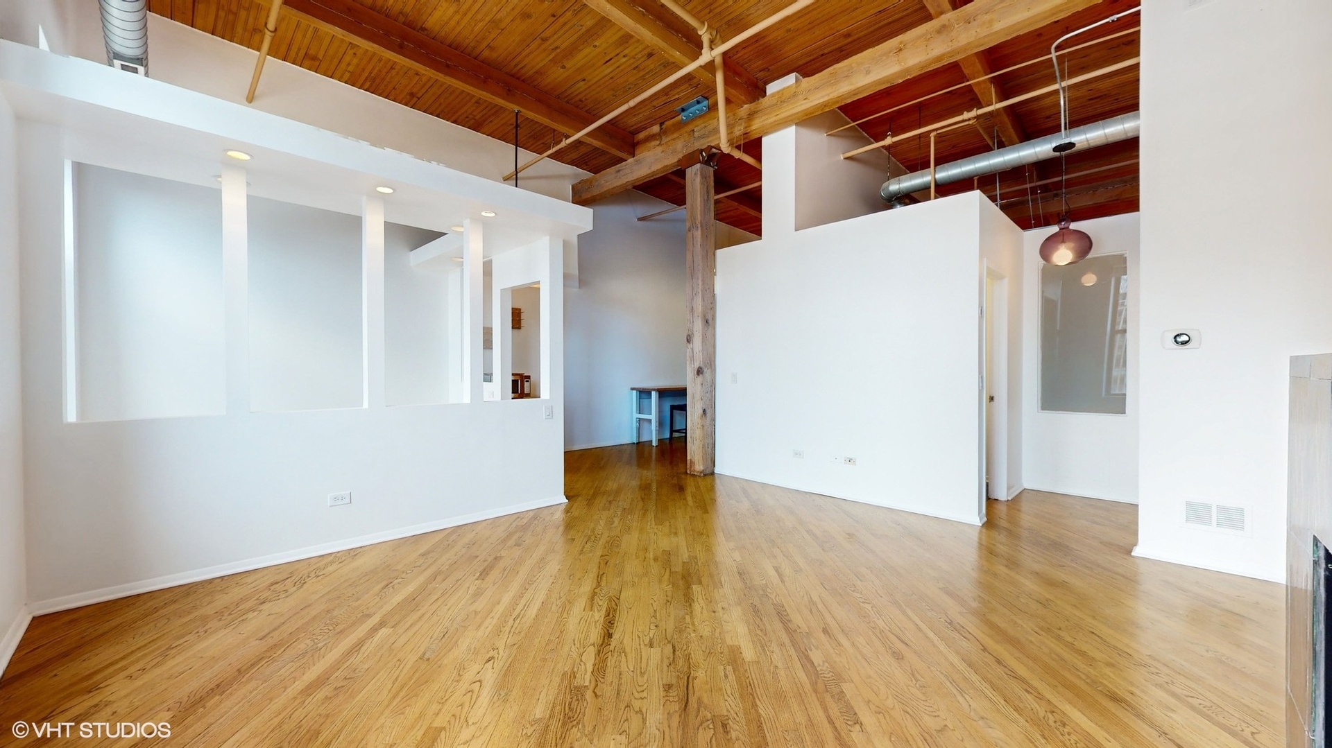 616 West Fulton Street, Unit 609 Chicago, IL 60661 - Photo 19 of 23 a view of entryway with wooden floor