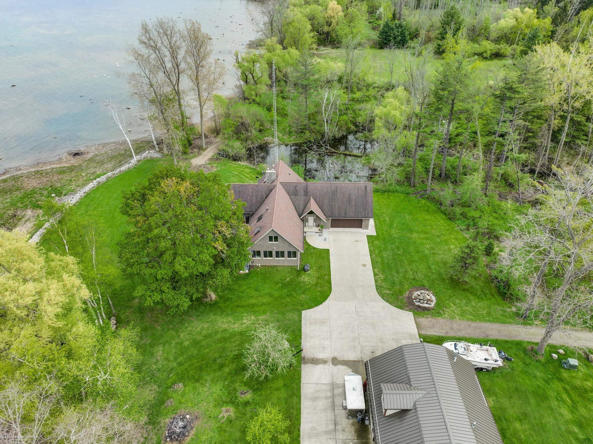 2500 North Lakeshore Road Harbor Beach, MI 48441 - Photo 65 of 84 50142468-4165e8a4-cac4-46f8-ab1e-1a5e8fc196da.JPG