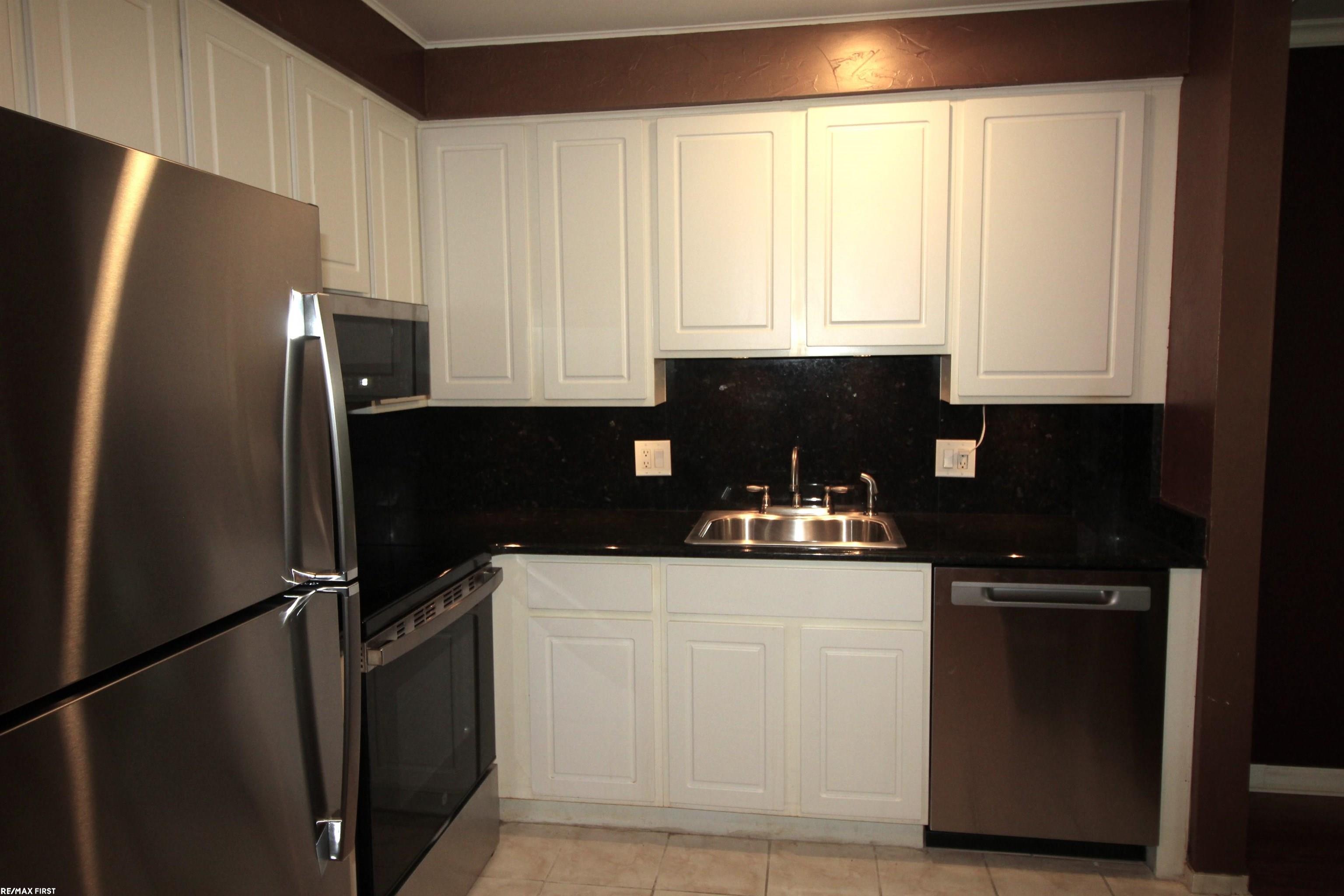 29306 Hoover Road Warren, MI 48093 - Photo 7 of 29