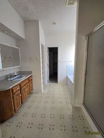 $340,000 | 1204 North Elm Street, Louisburg, KS 66053
