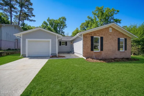 $285,000 | 119 Shadow Brook Drive, Jacksonville, NC 28546
