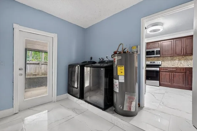 $4,999 | 15775 North Miami Avenue, Miami, FL 33162