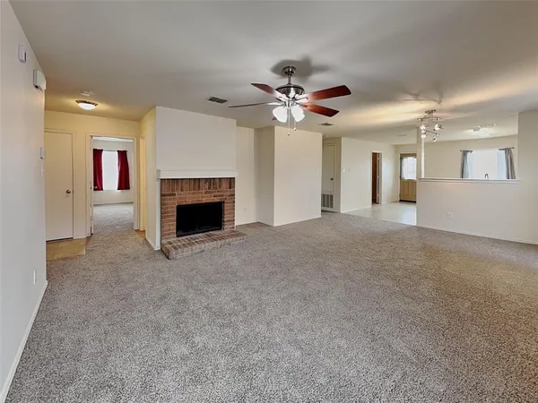 $2,195 | 708 Moss Glen Trail, Arlington, TX 76002