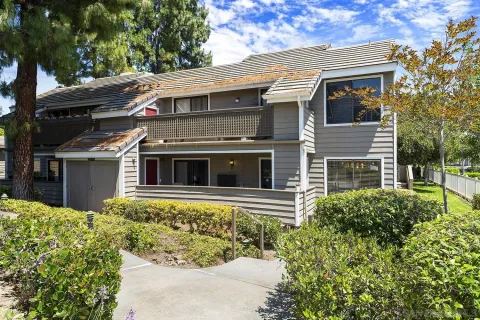 $549,000 | 1059 Shadowridge Drive, Unit 7, Vista, CA 92081