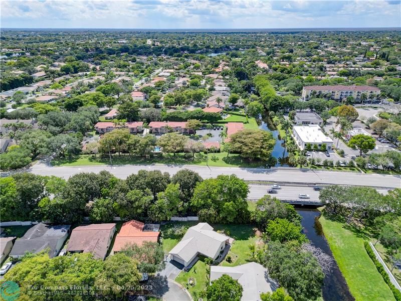 9649 Northwest 4th Street, Unit 5E Coral Springs, FL 33071 - Photo 28 of 30 an aerial view of a house with a garden