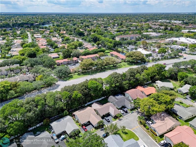 9649 Northwest 4th Street, Unit 5E Coral Springs, FL 33071 - Photo 29 of 30 an aerial view of multiple house