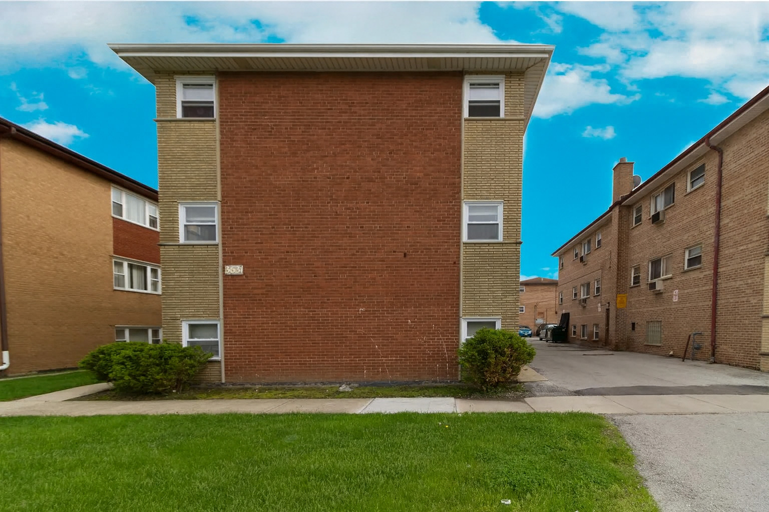 3631 147th Street Midlothian, IL 60445 - Photo 2 of 9