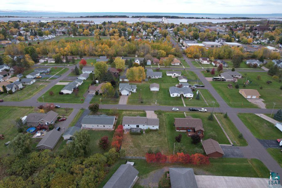 2020 East 11th Street Superior, WI 54880 - Photo 30 of 30 View of property location with nearby suburban area and a large body of water