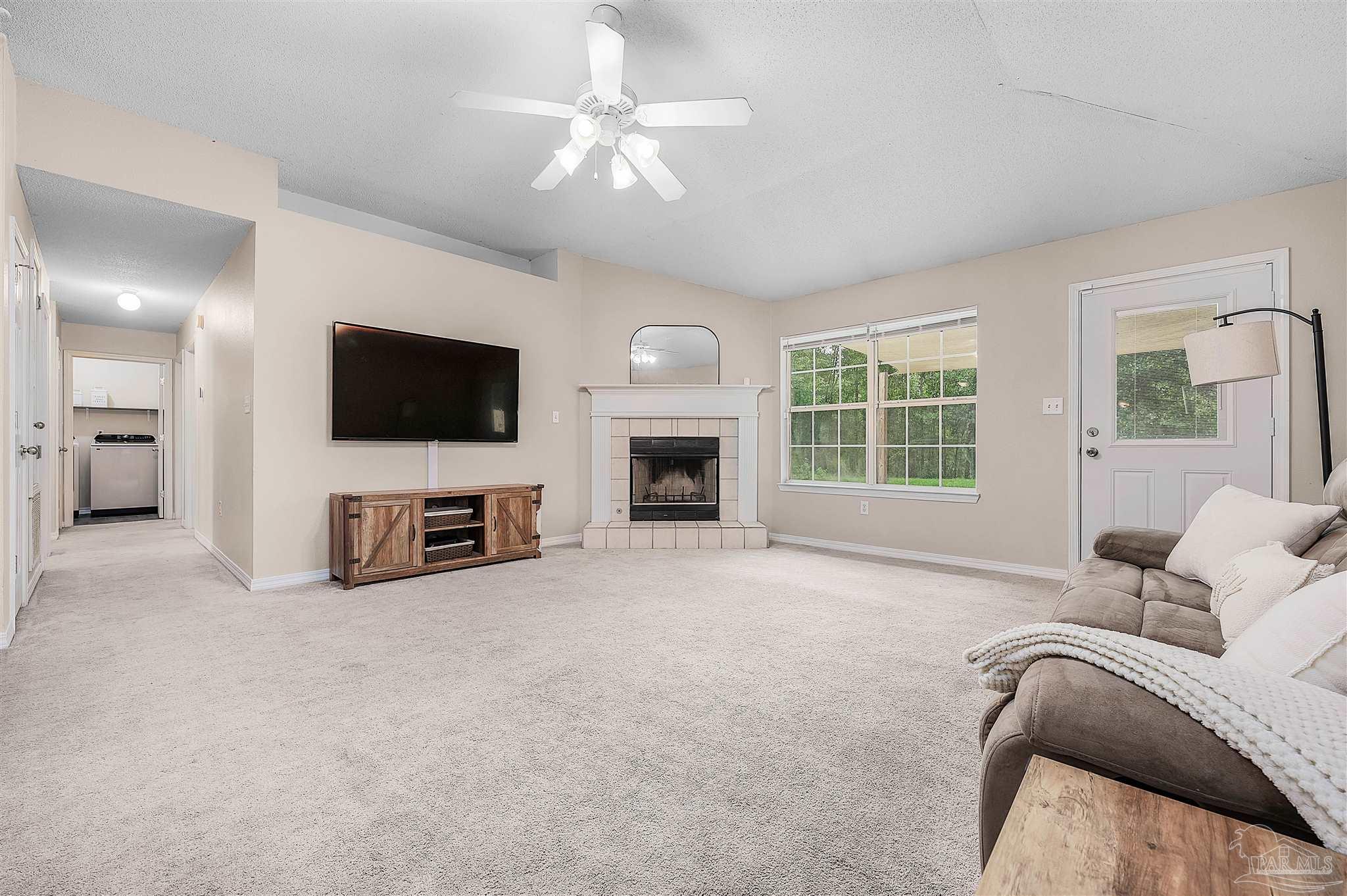 6614 Da Lisa Road Milton, FL 32583 - Photo 3 of 29 Gallery Image 3