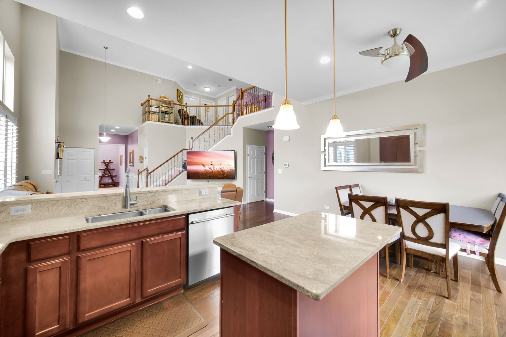 1031 Ravendale Court Naperville, IL 60540 - Photo 12 of 41 Gallery Image 12